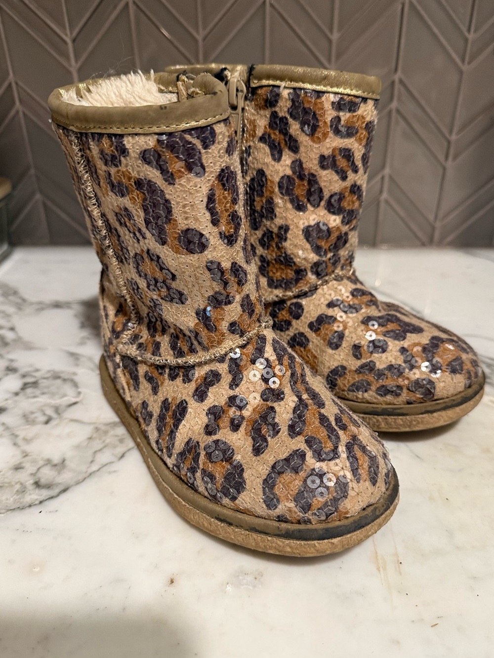$11 ADD ON Nordstrom Rack boots girls 10c c10 Ugg animal print